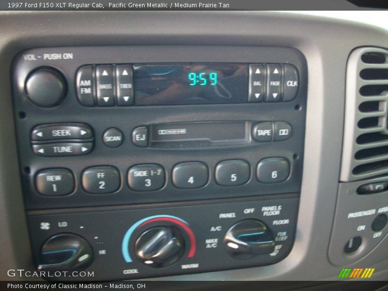 Pacific Green Metallic / Medium Prairie Tan 1997 Ford F150 XLT Regular Cab