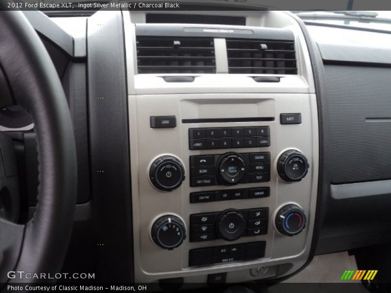 Ingot Silver Metallic / Charcoal Black 2012 Ford Escape XLT