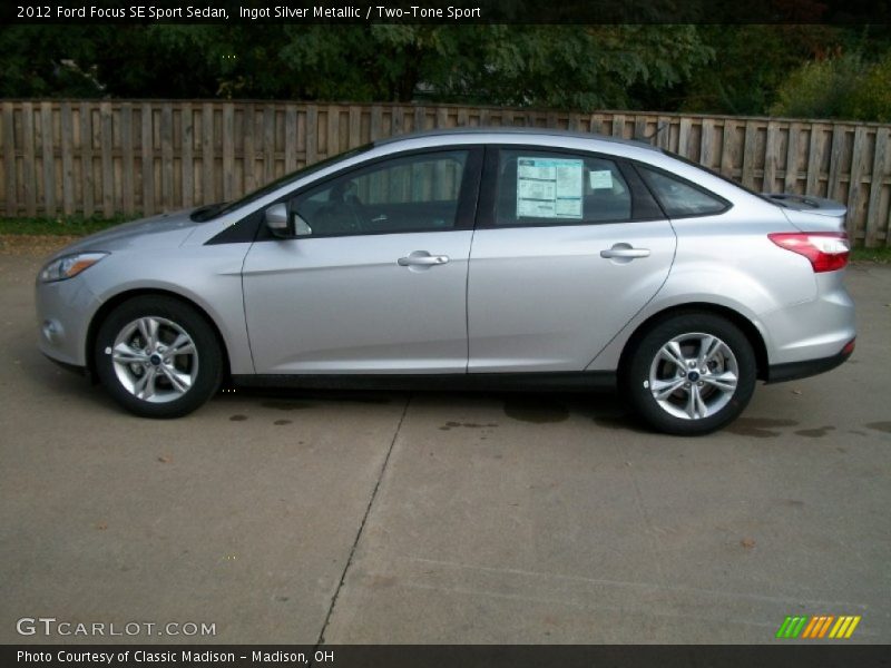  2012 Focus SE Sport Sedan Ingot Silver Metallic