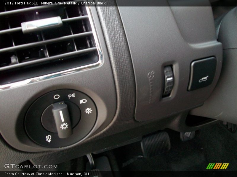 Mineral Gray Metallic / Charcoal Black 2012 Ford Flex SEL
