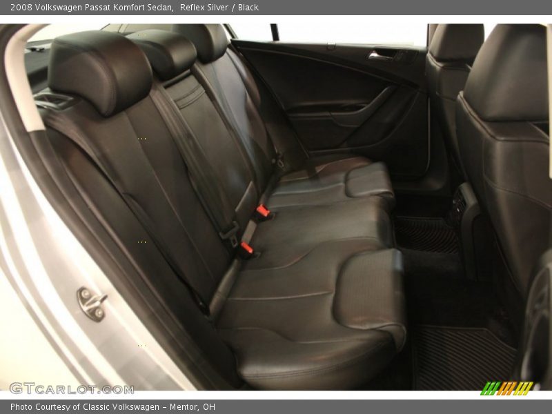 Reflex Silver / Black 2008 Volkswagen Passat Komfort Sedan