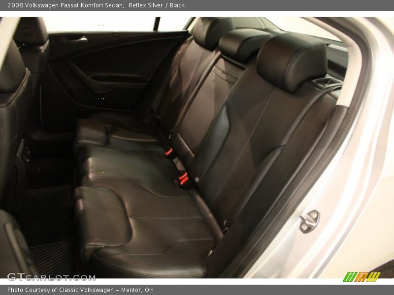 Reflex Silver / Black 2008 Volkswagen Passat Komfort Sedan