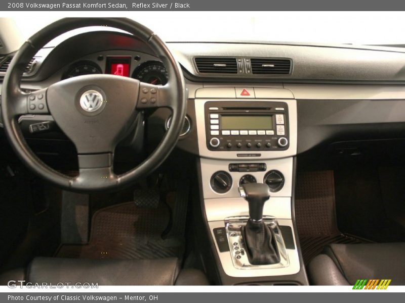 Reflex Silver / Black 2008 Volkswagen Passat Komfort Sedan
