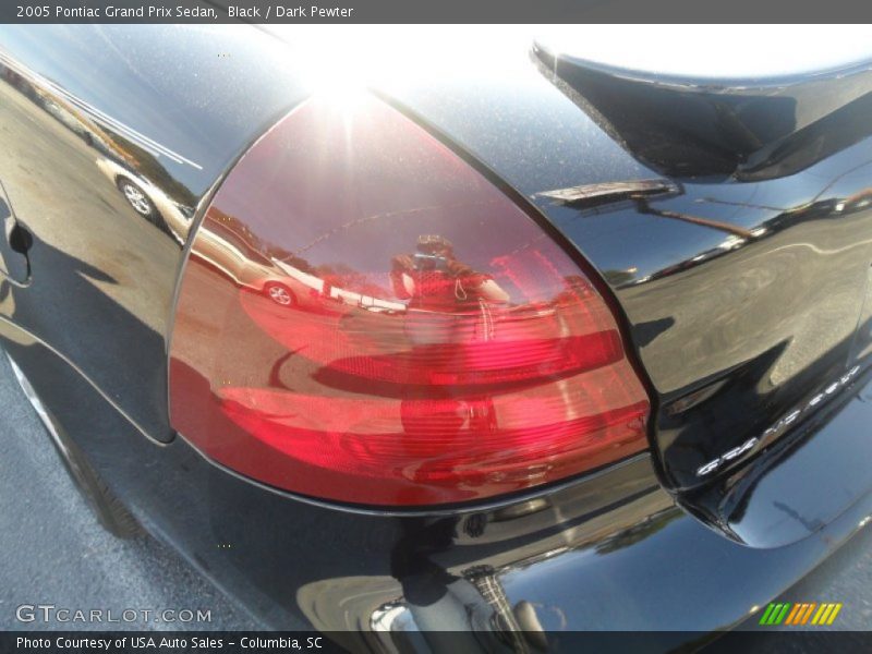 Black / Dark Pewter 2005 Pontiac Grand Prix Sedan