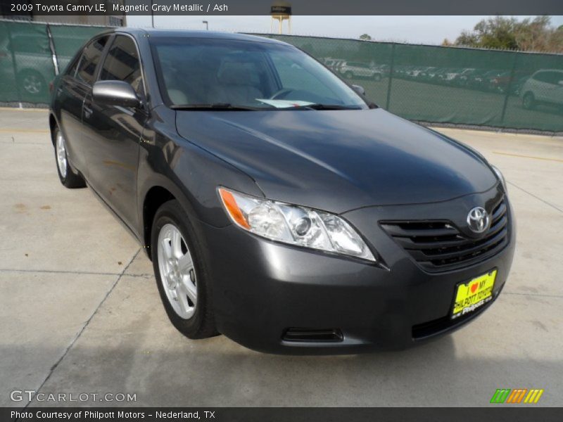 Magnetic Gray Metallic / Ash 2009 Toyota Camry LE