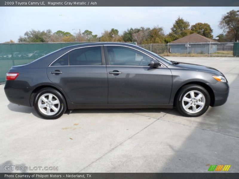 Magnetic Gray Metallic / Ash 2009 Toyota Camry LE