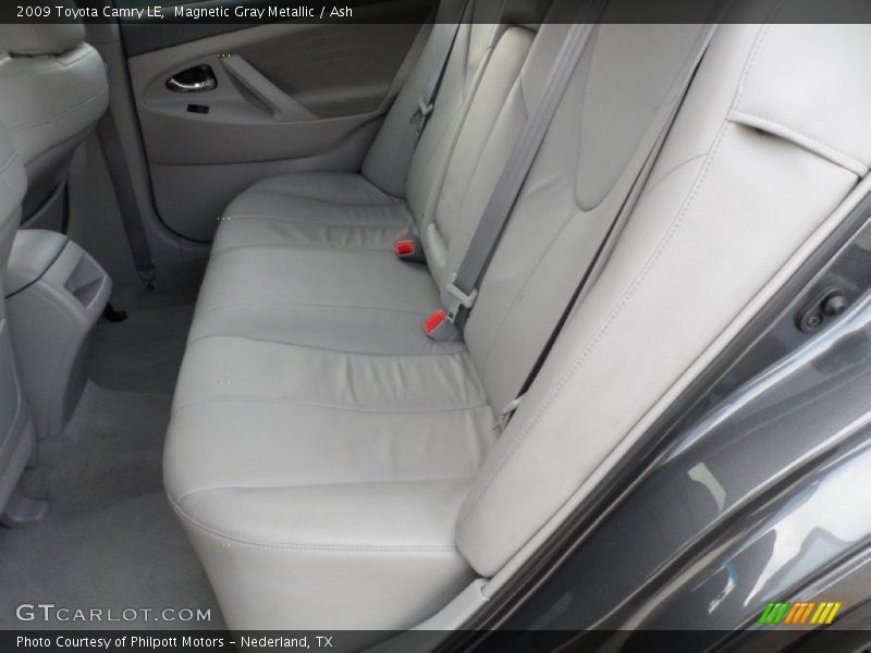 Magnetic Gray Metallic / Ash 2009 Toyota Camry LE