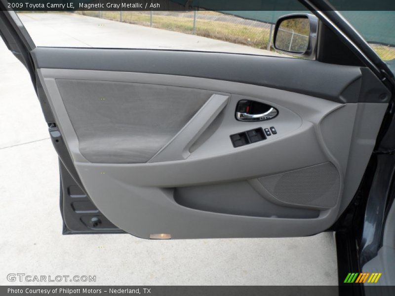 Magnetic Gray Metallic / Ash 2009 Toyota Camry LE