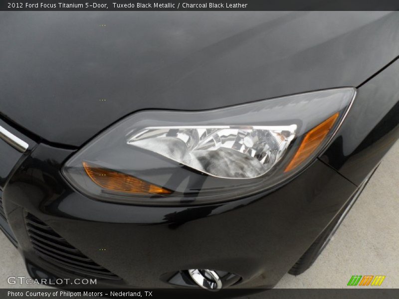 Tuxedo Black Metallic / Charcoal Black Leather 2012 Ford Focus Titanium 5-Door