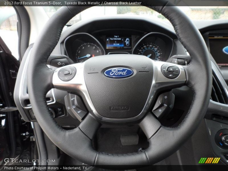 Tuxedo Black Metallic / Charcoal Black Leather 2012 Ford Focus Titanium 5-Door