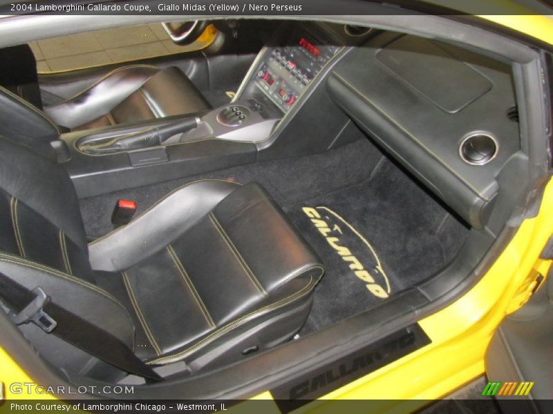  2004 Gallardo Coupe Nero Perseus Interior