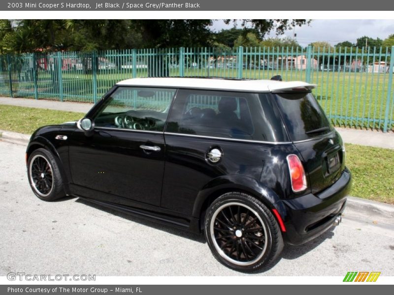 Jet Black / Space Grey/Panther Black 2003 Mini Cooper S Hardtop
