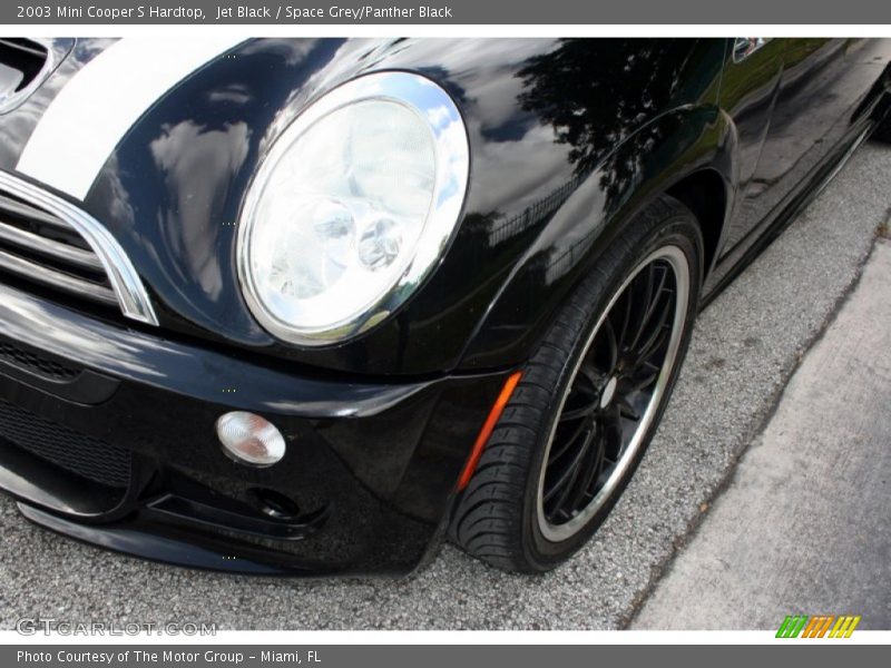 Jet Black / Space Grey/Panther Black 2003 Mini Cooper S Hardtop