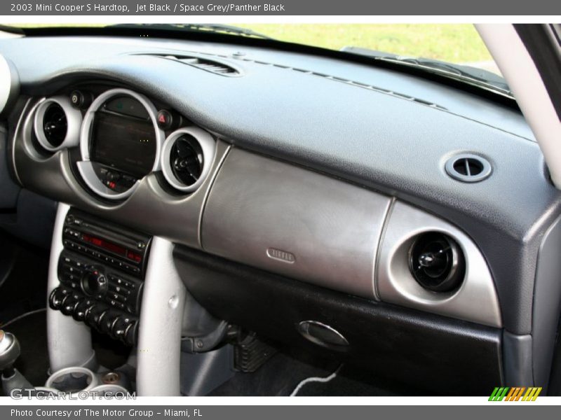 Jet Black / Space Grey/Panther Black 2003 Mini Cooper S Hardtop