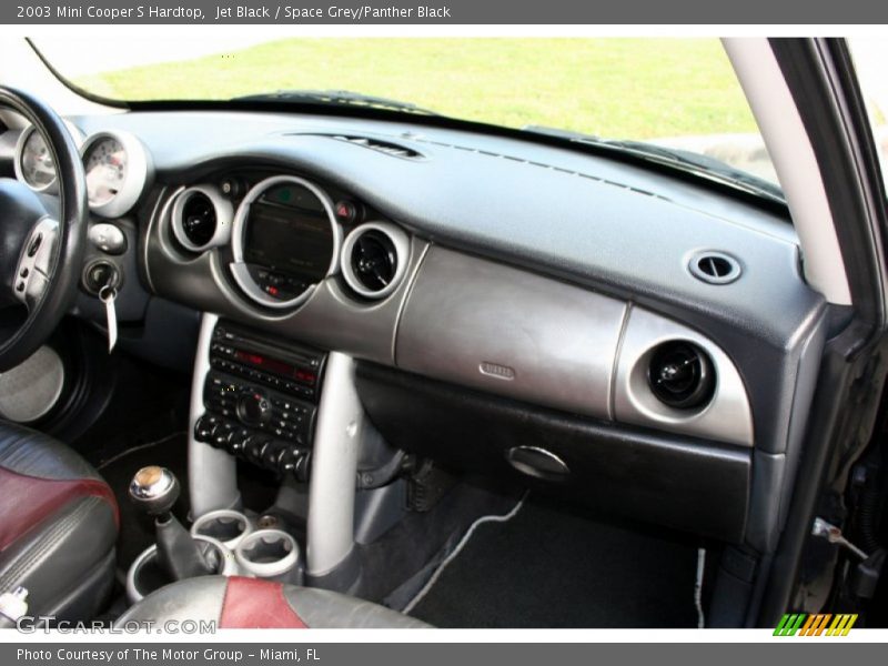 Jet Black / Space Grey/Panther Black 2003 Mini Cooper S Hardtop