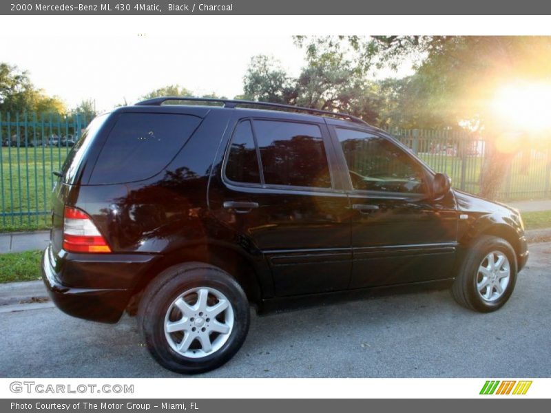 Black / Charcoal 2000 Mercedes-Benz ML 430 4Matic