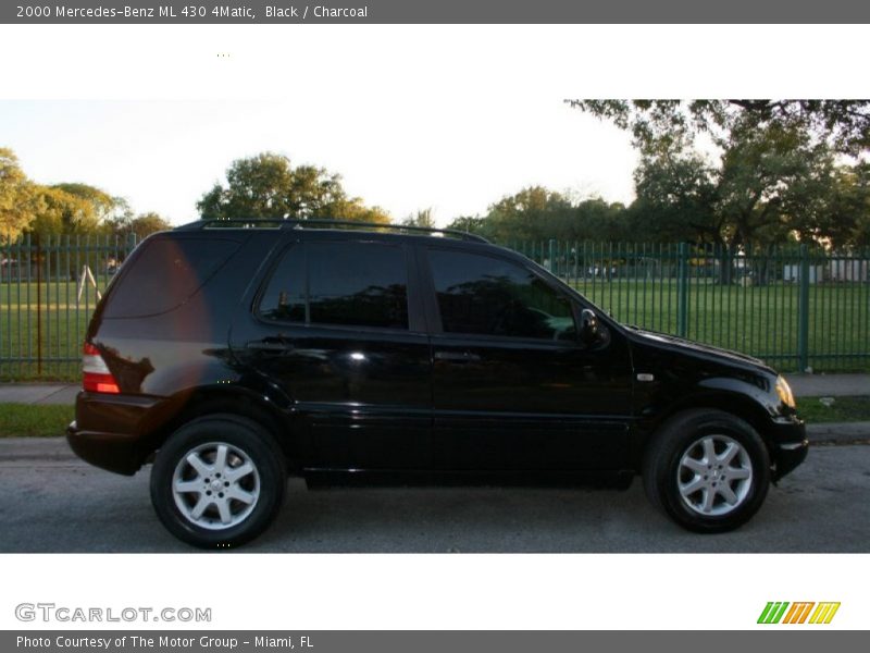 Black / Charcoal 2000 Mercedes-Benz ML 430 4Matic