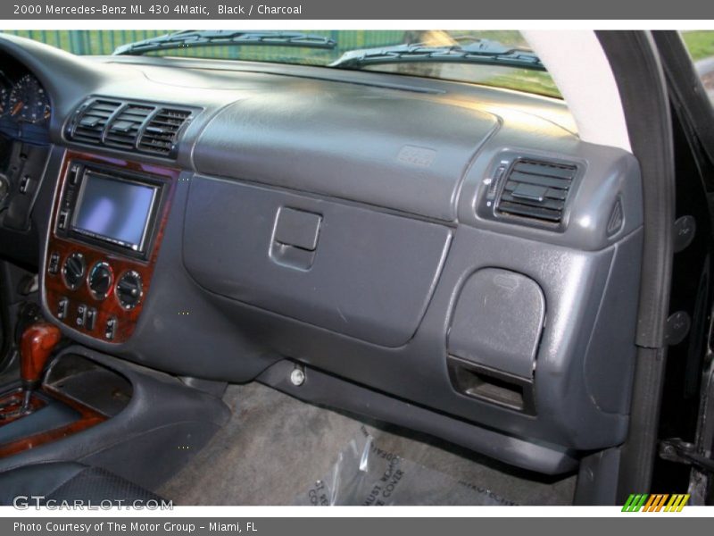 Black / Charcoal 2000 Mercedes-Benz ML 430 4Matic