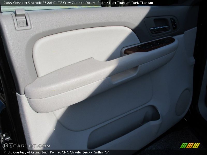 Black / Light Titanium/Dark Titanium 2009 Chevrolet Silverado 3500HD LTZ Crew Cab 4x4 Dually