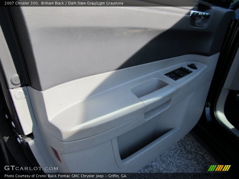 Brilliant Black / Dark Slate Gray/Light Graystone 2007 Chrysler 300