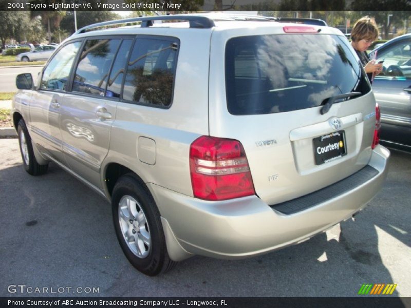 Vintage Gold Metallic / Ivory 2001 Toyota Highlander V6
