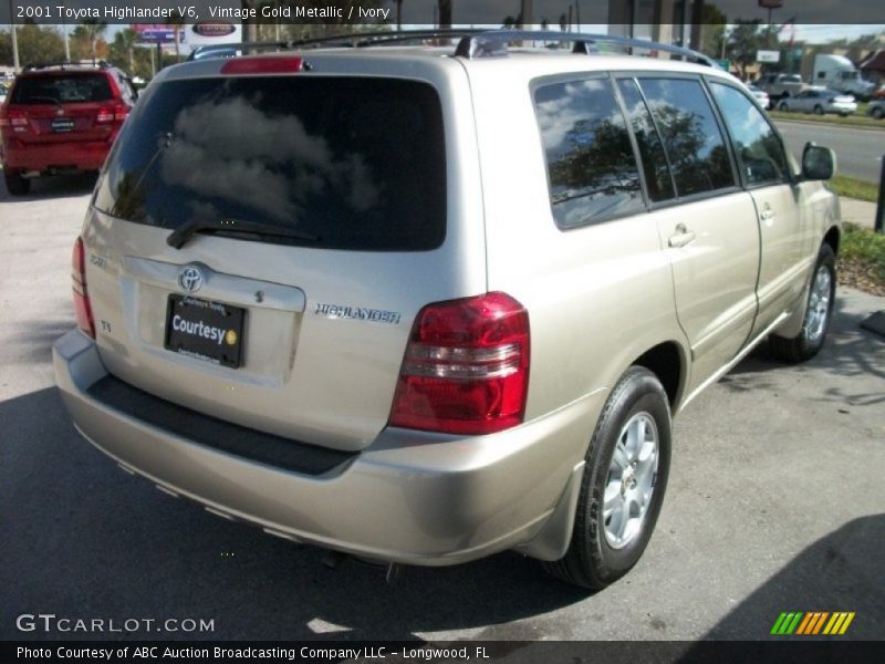 Vintage Gold Metallic / Ivory 2001 Toyota Highlander V6