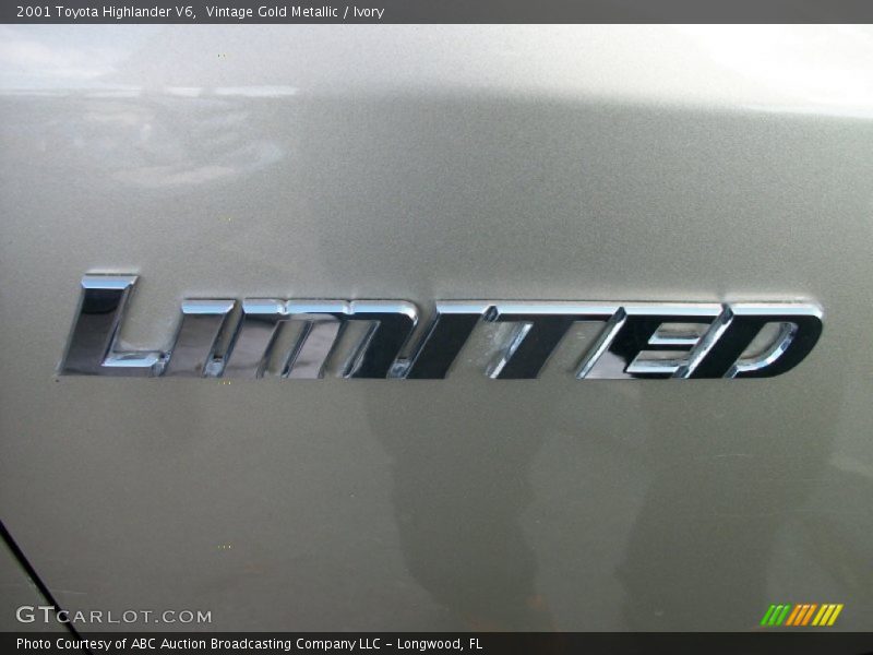 Vintage Gold Metallic / Ivory 2001 Toyota Highlander V6