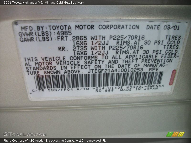 Vintage Gold Metallic / Ivory 2001 Toyota Highlander V6