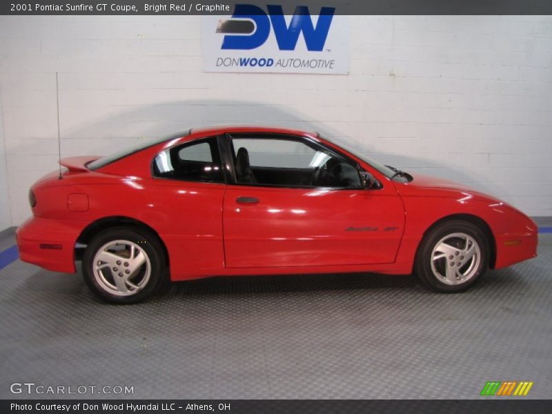 Bright Red / Graphite 2001 Pontiac Sunfire GT Coupe