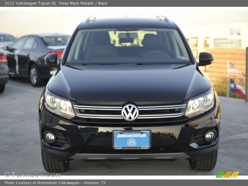 Deep Black Metallic / Black 2012 Volkswagen Tiguan SE