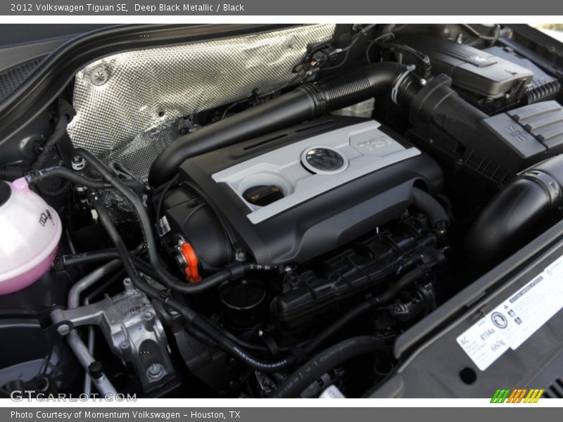 Deep Black Metallic / Black 2012 Volkswagen Tiguan SE