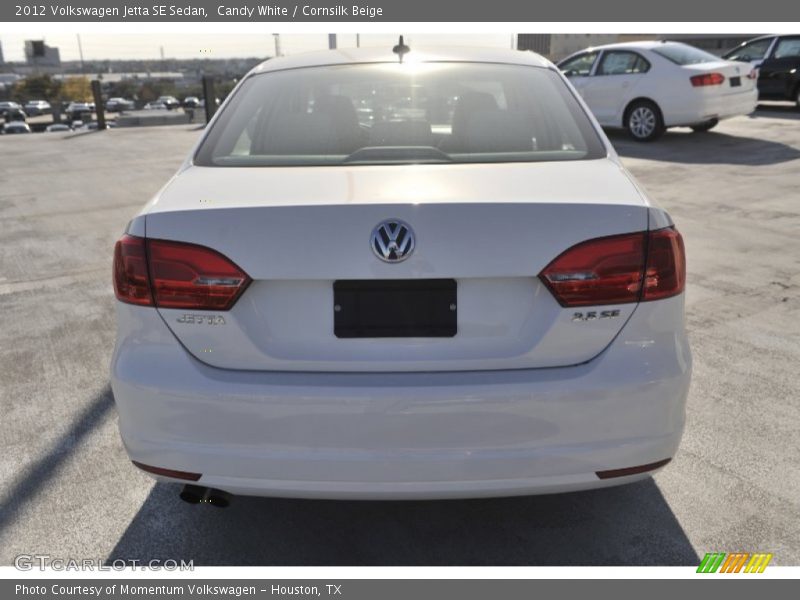 Candy White / Cornsilk Beige 2012 Volkswagen Jetta SE Sedan