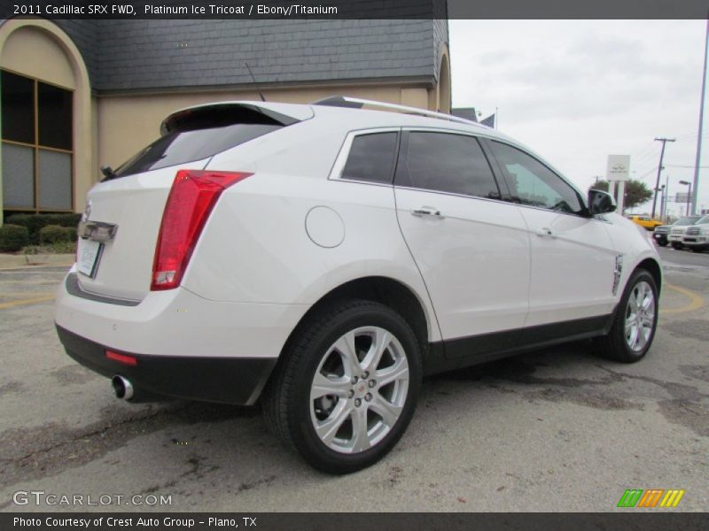 Platinum Ice Tricoat / Ebony/Titanium 2011 Cadillac SRX FWD