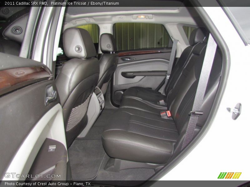 Platinum Ice Tricoat / Ebony/Titanium 2011 Cadillac SRX FWD
