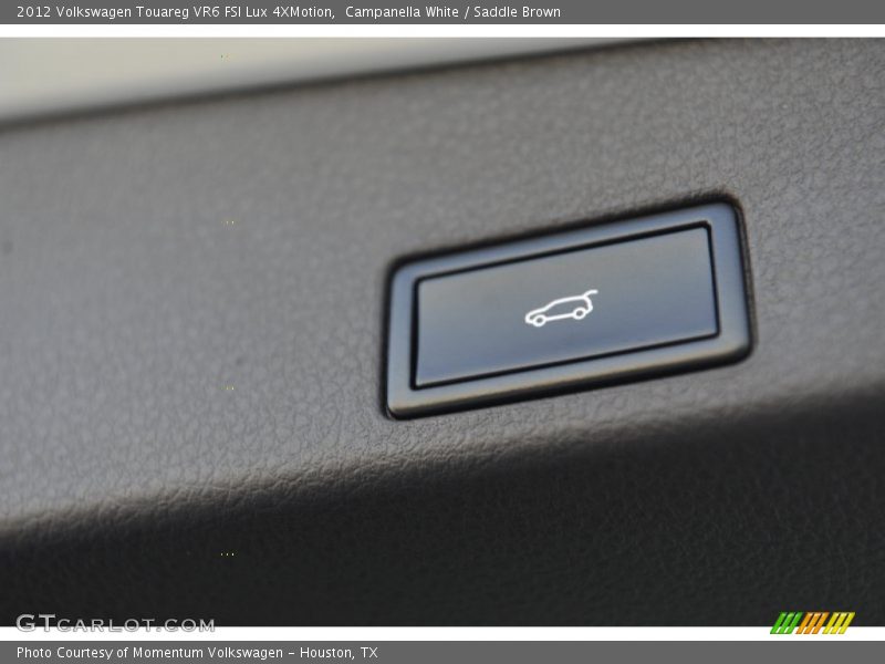 Campanella White / Saddle Brown 2012 Volkswagen Touareg VR6 FSI Lux 4XMotion