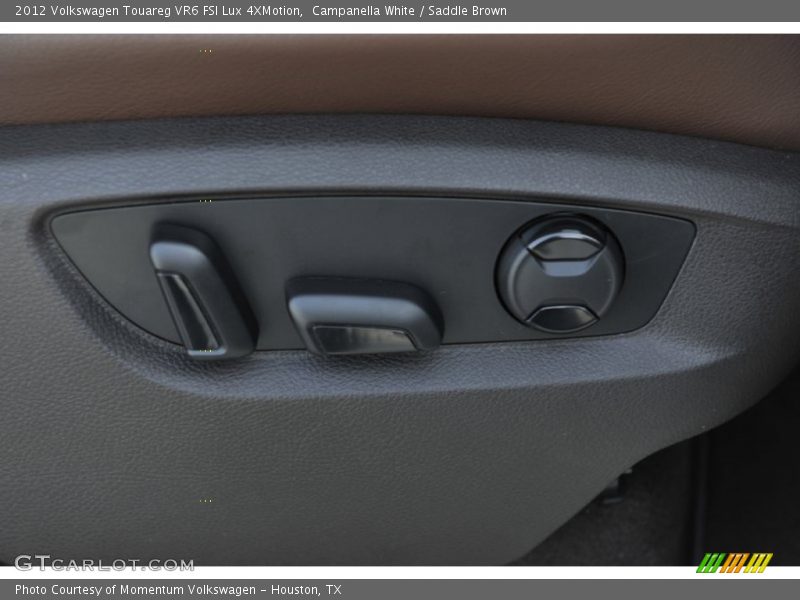 Campanella White / Saddle Brown 2012 Volkswagen Touareg VR6 FSI Lux 4XMotion