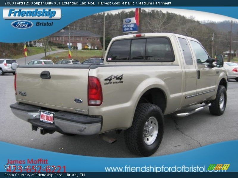 Harvest Gold Metallic / Medium Parchment 2000 Ford F250 Super Duty XLT Extended Cab 4x4