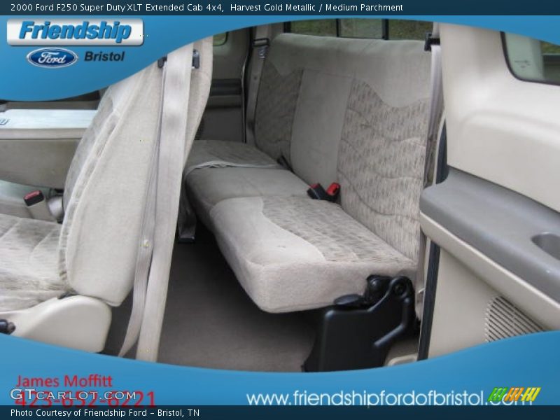 Harvest Gold Metallic / Medium Parchment 2000 Ford F250 Super Duty XLT Extended Cab 4x4