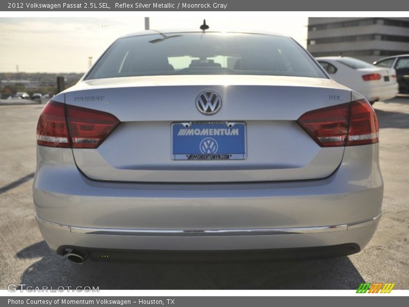Reflex Silver Metallic / Moonrock Gray 2012 Volkswagen Passat 2.5L SEL