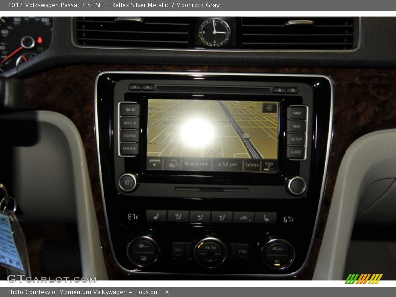 Reflex Silver Metallic / Moonrock Gray 2012 Volkswagen Passat 2.5L SEL