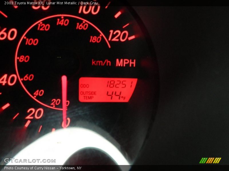 Lunar Mist Metallic / Dark Gray 2003 Toyota Matrix XR