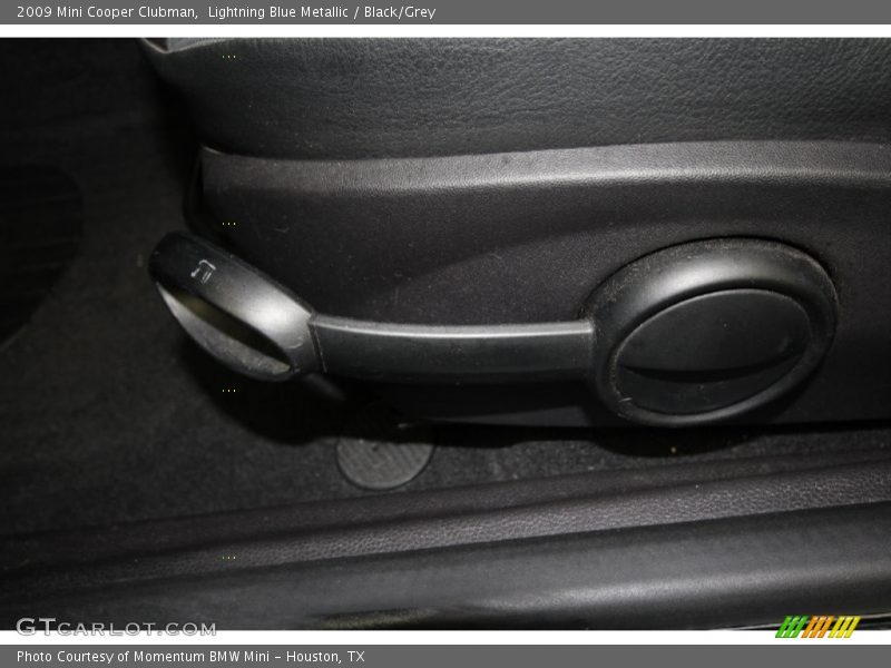 Lightning Blue Metallic / Black/Grey 2009 Mini Cooper Clubman