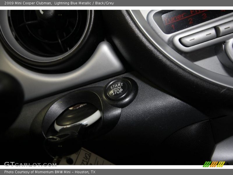 Lightning Blue Metallic / Black/Grey 2009 Mini Cooper Clubman