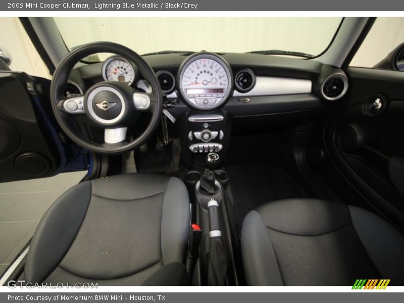 Lightning Blue Metallic / Black/Grey 2009 Mini Cooper Clubman