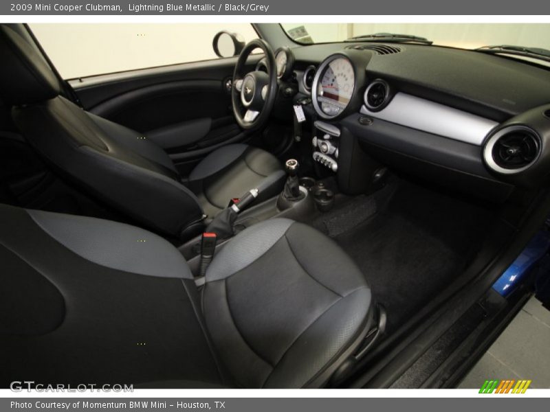 Lightning Blue Metallic / Black/Grey 2009 Mini Cooper Clubman