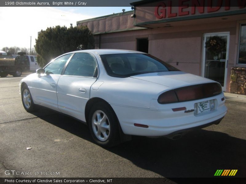 Bright White / Gray 1998 Oldsmobile Aurora