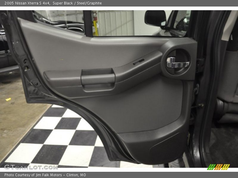 Super Black / Steel/Graphite 2005 Nissan Xterra S 4x4