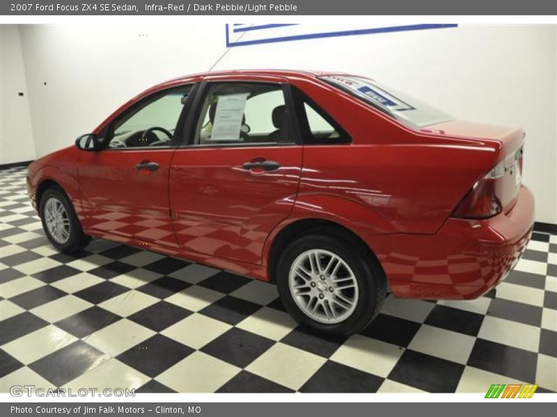 Infra-Red / Dark Pebble/Light Pebble 2007 Ford Focus ZX4 SE Sedan