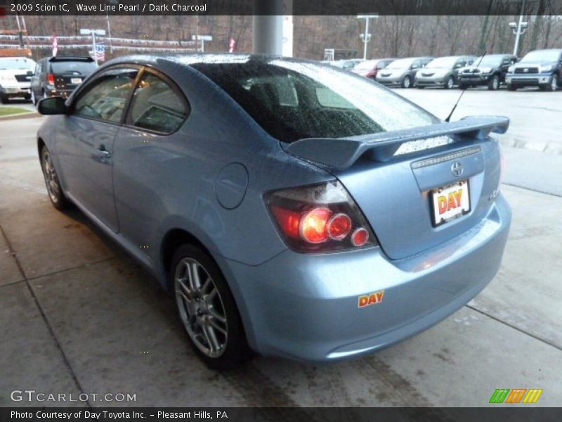 Wave Line Pearl / Dark Charcoal 2009 Scion tC