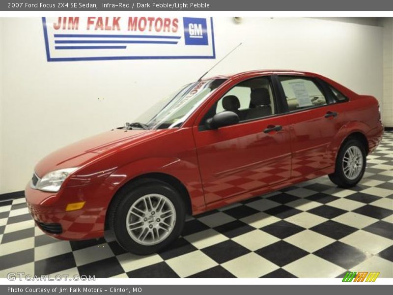 Infra-Red / Dark Pebble/Light Pebble 2007 Ford Focus ZX4 SE Sedan